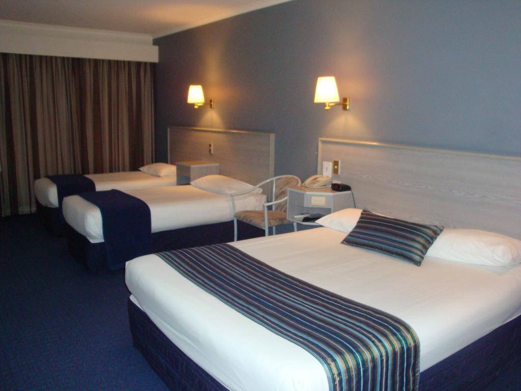 Motel Ibis Styles Adelaide Manor Exterior foto